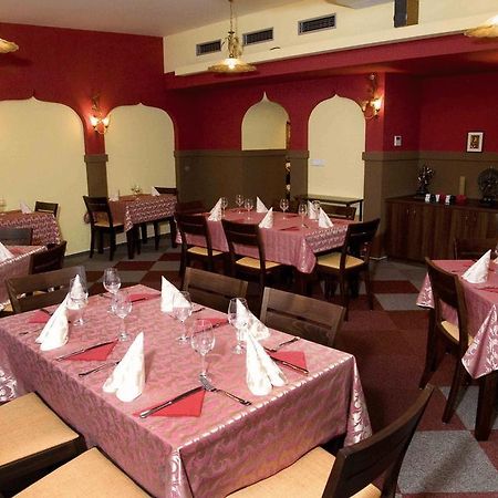 Hotel Satyam Брно Екстер'єр фото